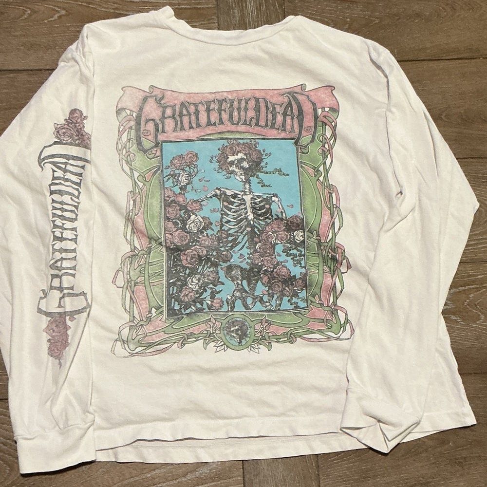 Daydreamer Grateful Dead White and Pink Long Sleeve Shirt sz S